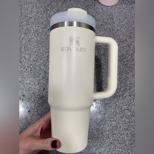 Stanley tumbler 30 oz